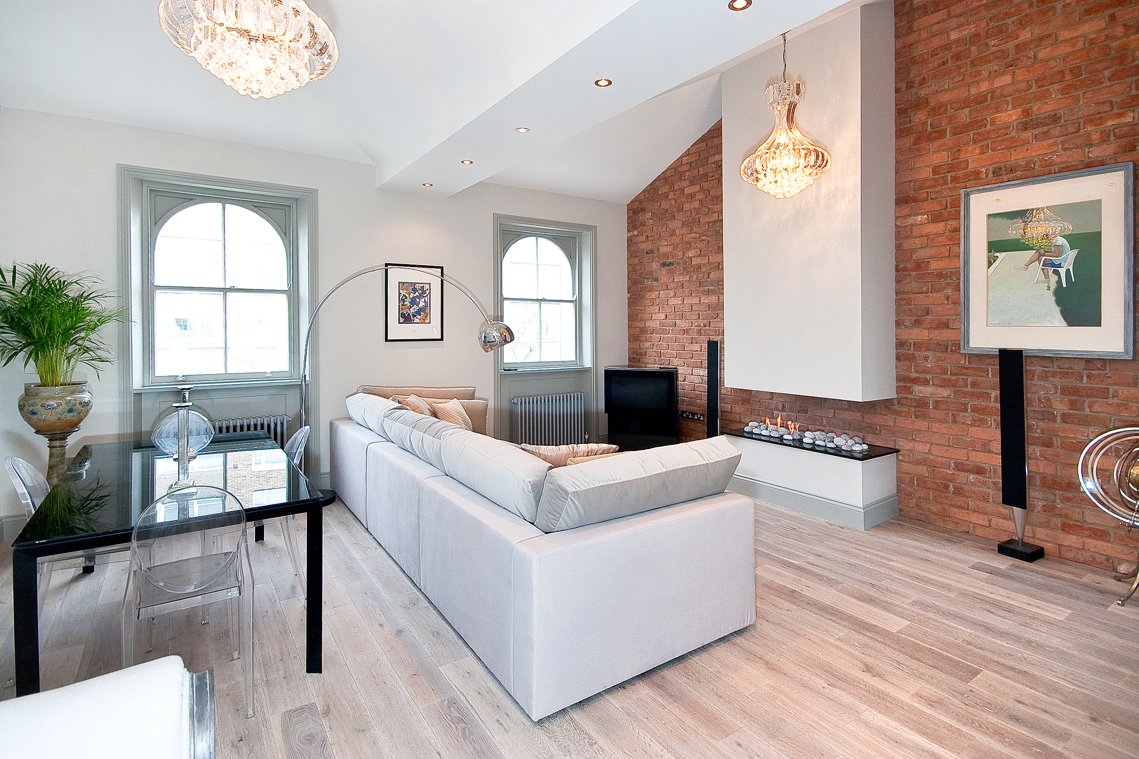 28 Clifton Road lounge area with fireplace